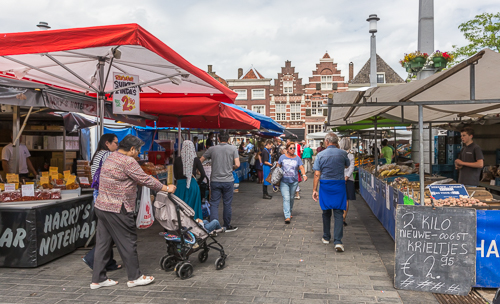 The market in Dordrecht