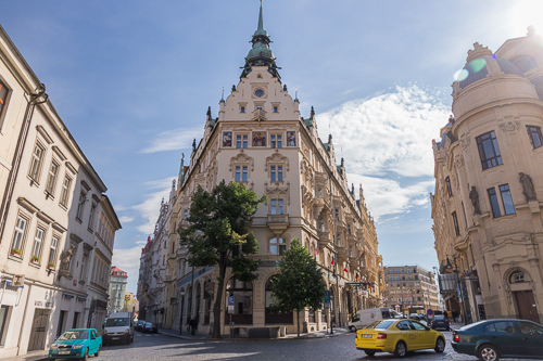 Wandering around the pretty streets of Prague