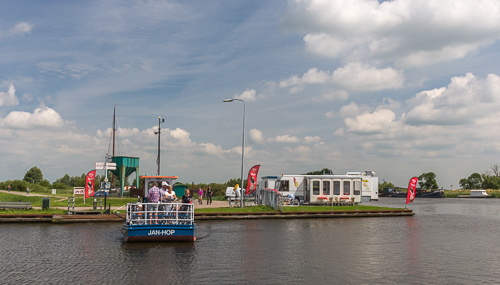 The bike ferry Jan Hop