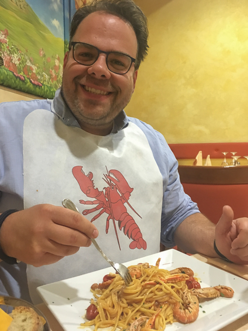Seafood pasta came with a bib :D 