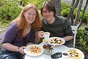 Waffles in the sun in the botanical garden, mmmm :)